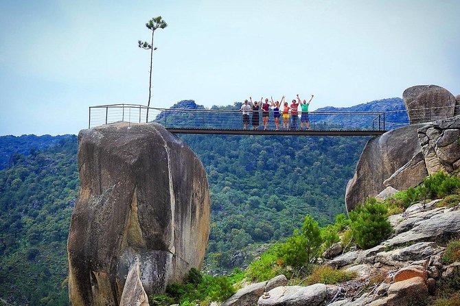 3 Wonderful Waterfalls in a Day - Fafião adds old wolf traps and a fine viewpoint