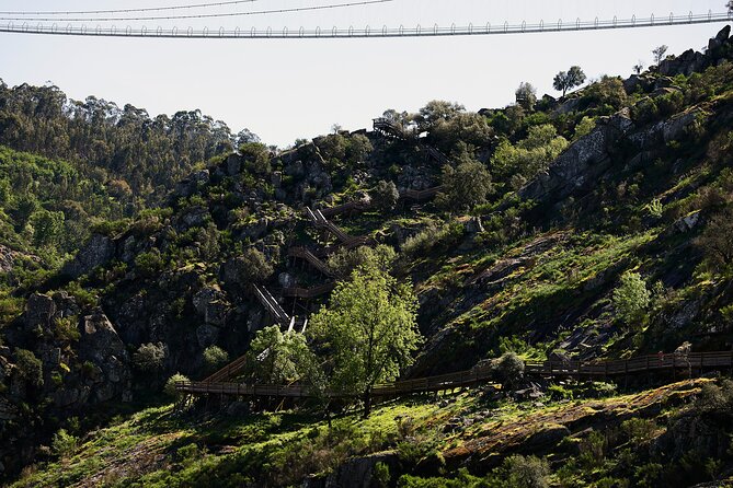 516 Arouca Bridge & Paiva Walkways Tour with Lunch from Porto - How hard is the walk?