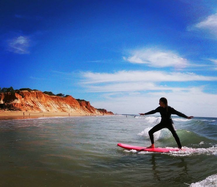 Albufeira: 2-Hour Falesia Beach Surf Lesson - What the beach adds to the lesson