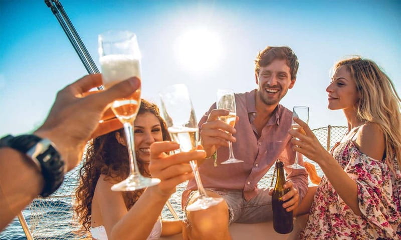 Albufeira: Algarve Sunset Sailing Experience - The Unwind Catamaran and the Evening Pace