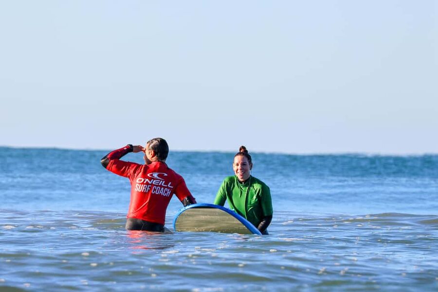 Albufeira: Beginner Surf Lesson - Why Galé Beach works for a first surf lesson