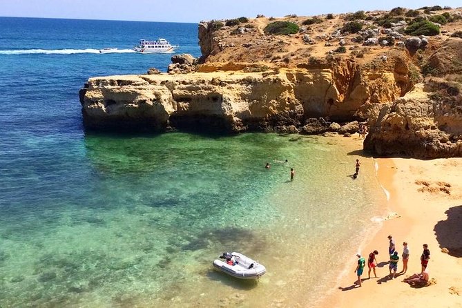 Albufeira: City Highlights & WINE TASTING - Who should book this Albufeira tour?