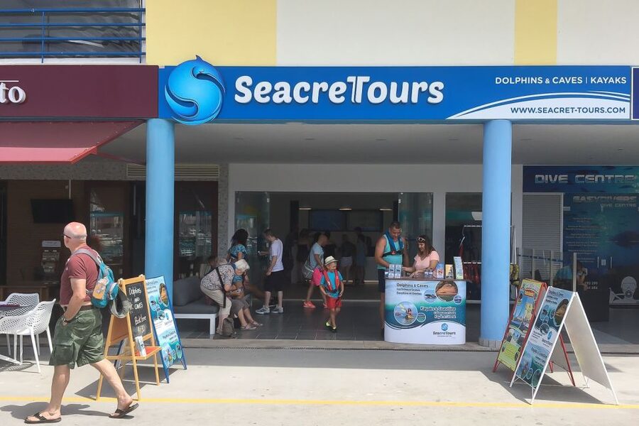 Albufeira: Dolphin Watching and Benagil Cave Boat Cruise - Sea caves, beaches, and unusual rock shapes