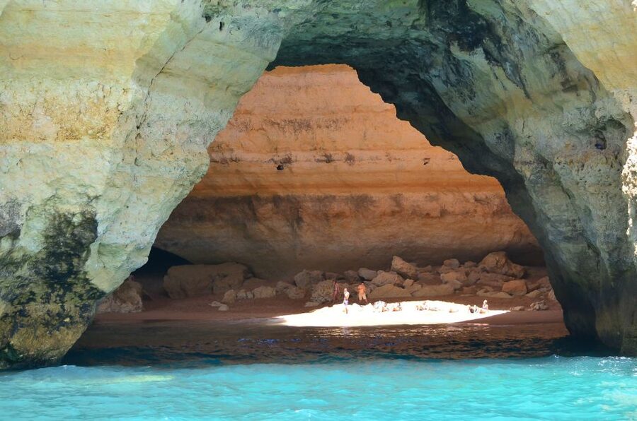 Albufeira: Dolphin Watching and Benagil Cave Boat Cruise - Alfanzina Lighthouse and the open-water ride