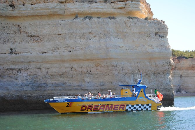 Albufeira Dreamer Boat Trip - Praia da Marinha and the Alfanzina Lighthouse