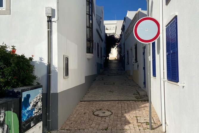 Albufeira History Walking Tour with Wine and Tapas - A few practical details that matter