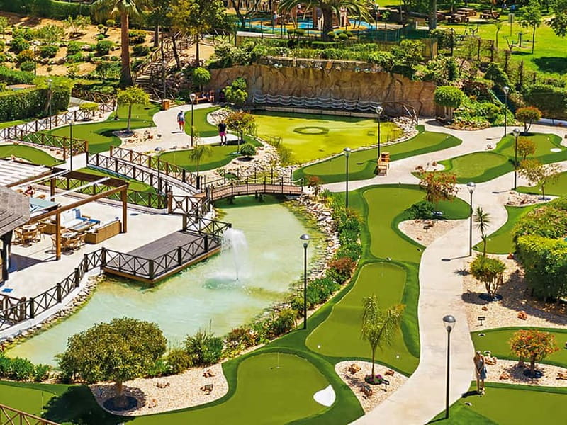 Albufeira: MiniGolf Adventure Park Entry Ticket - A full mini-golf round in central Albufeira