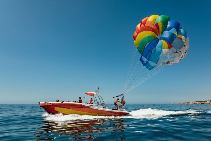 Albufeira: Parasailing Boat Trip - What happens once the boat leaves the marina