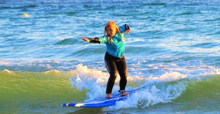 Albufeira: Surfing Lesson at Galé Beach - From warm-up games to your first wave