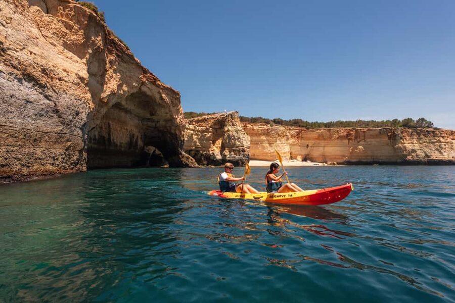 Algarve: Benagil Sea Cave Sunrise or Sunset Kayak Experience - A short safety lesson before entering the caves