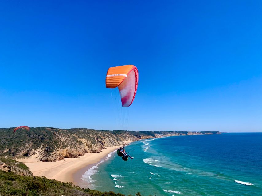 Algarve Coast: Paragliding Experience - Meeting Nelson and preparing for takeoff