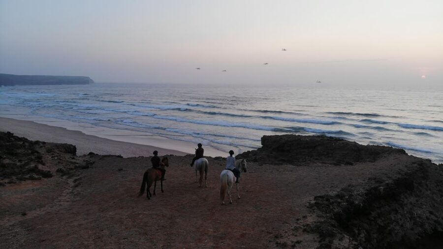 Algarve: Horse Riding Beach Tour at Sunset or Morning - From Carrapateira village to the riding center