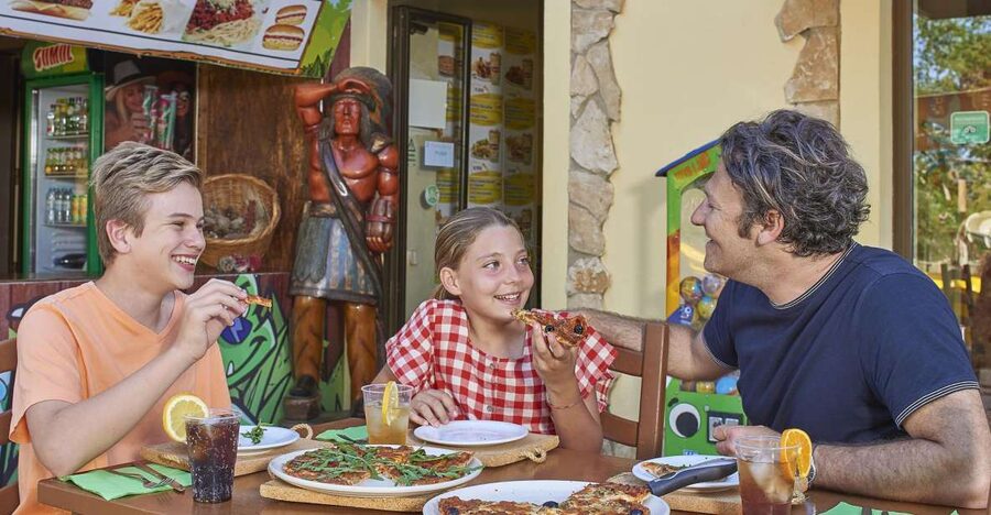 Algarve: Krazy World Interactive Park Entry Ticket - Dinosaurs, reptiles, and the animal presentations