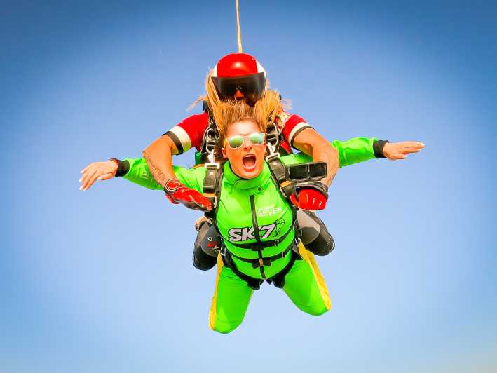 Algarve: Tandem Skydiving Adventure 15,000 to 10,000 Feet - The aircraft ride to 10,000 or 15,000 feet
