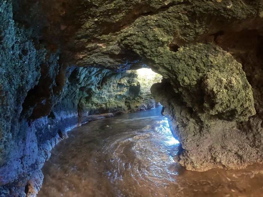 Alvor: Explore Caves Boat and Kayak Tour - The secret stop: kayaking along the caves