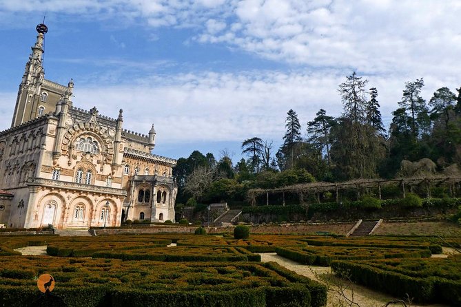 An adventure through the Forest and Palace of Bussaco - Coimbra - The monastery and spring-fed steps