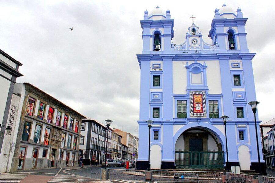 Angra do Heroísmo: Walking Tour with Local Pastry and Coffee - Key points to know before you go