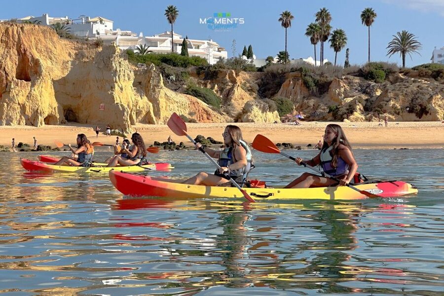 Armação de Pêra: 2-Hour Wild Beaches and Caves Kayak Tour - Praia Nova, Pontal Beach, and Algar do Pontal