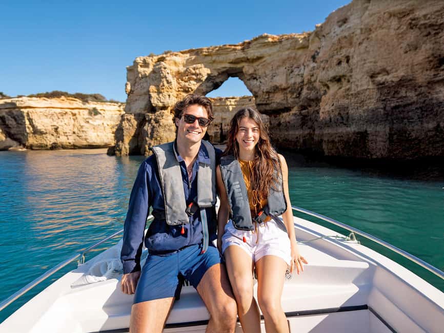 Armação de Pêra: Benagil´s 15 Best Caves Boat Tour - Benagil without the busiest approach