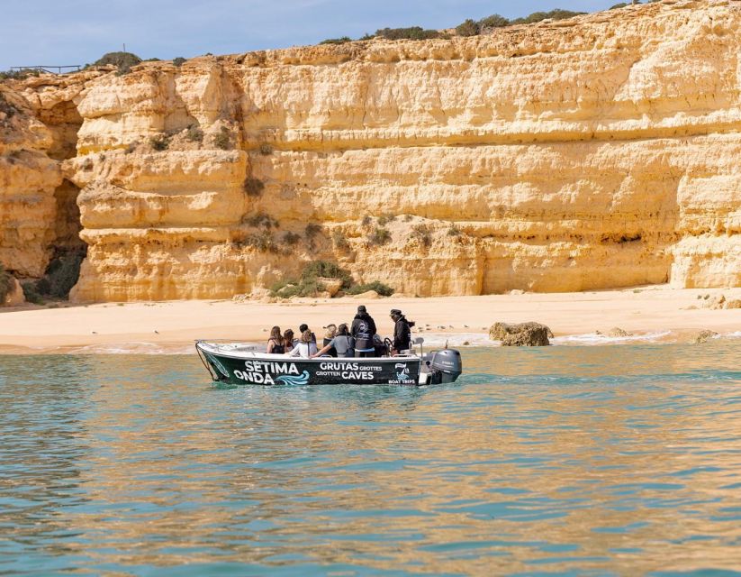 Armação de Pêra: Benagil´s 15 Best Caves Boat Tour - Alfanzina Lighthouse and Paradise Cave