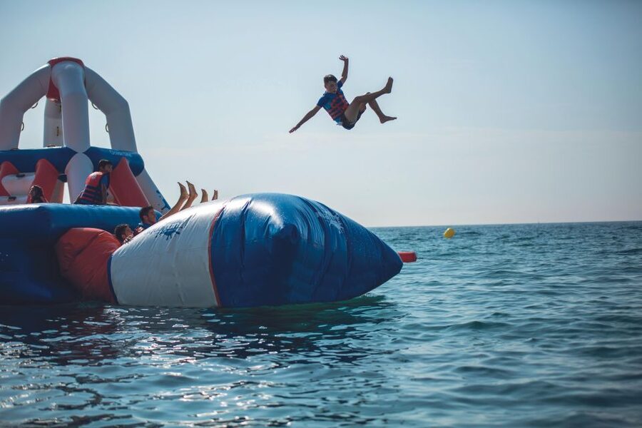Armação de Pêra: Inflatable Waterpark Entry Ticket - Location and language support