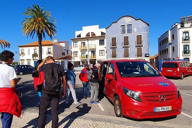 Aveiro and Costa Nova Half Day Tour from Porto with Boat Ride - The guides make a real difference