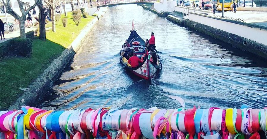 Aveiro: Boat Cruise and City Walking Tour with Sweet Tasting - Starting at Aveiro’s sacred center