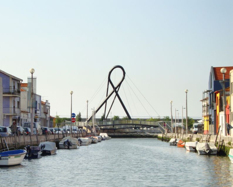 Aveiro: Boat Cruise and City Walking Tour with Sweet Tasting - The break between walking and boating