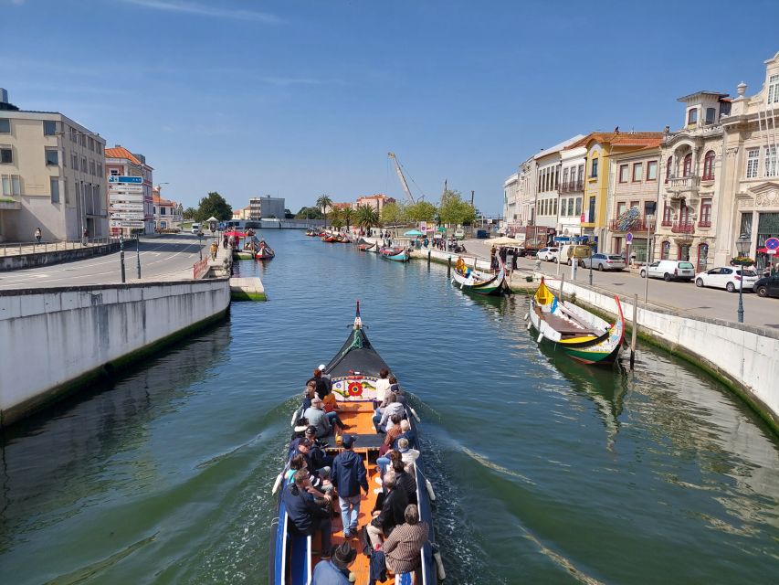 Aveiro: Stories, Canals, and Azulejos Guided Walking Tour - A small Baroque church and a large local story