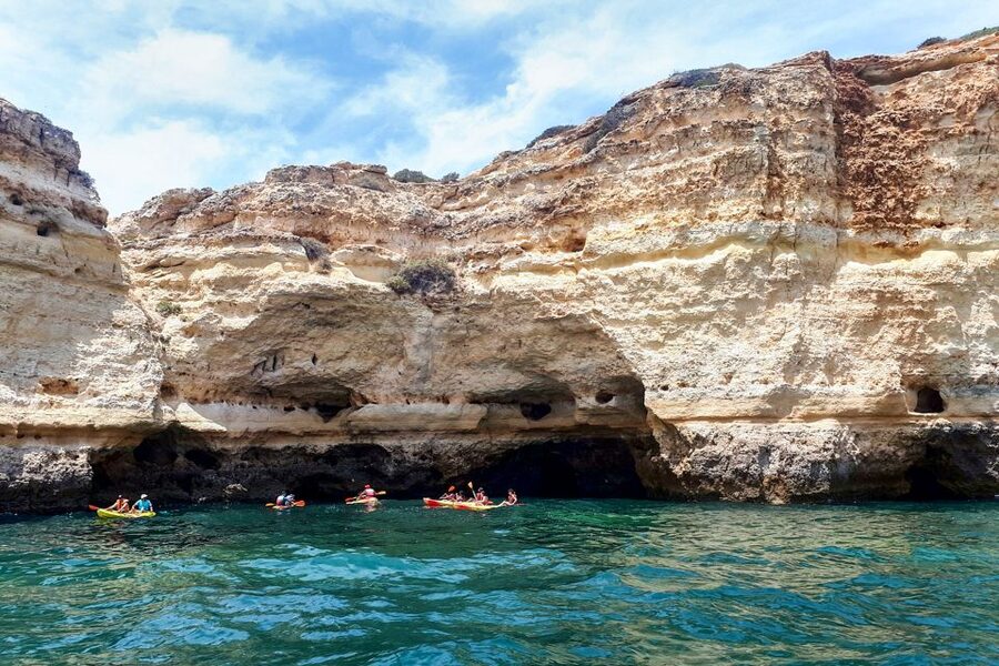 Benagil: Benagil Caves and Secret Spots Guided Kayaking Tour - The paddle back to Benagil