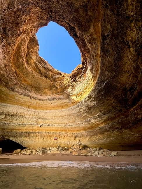 Benagil Cave - Kayak Guided tour - Starting beside the sea in Carvoeiro
