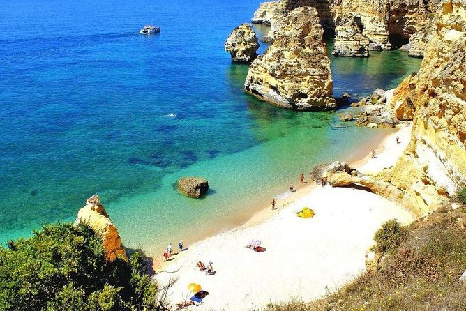 Benagil caves's kayak tour - Paddling along the Algarve cliffs