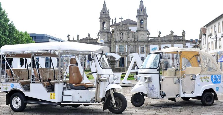 Braga: Tuk Tuk City Tour - What you see in the historic center