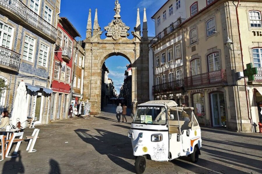 Braga: Tuk Tuk City Tour - How much walking does it save?