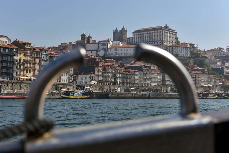 Bridges Cruise with World of Discoveries or Sunset Option - Why Porto makes sense from the Douro