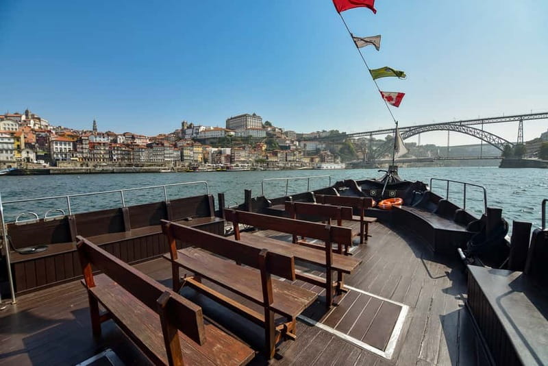 Bridges Cruise with World of Discoveries or Sunset Option - The 50-minute route and what you will see