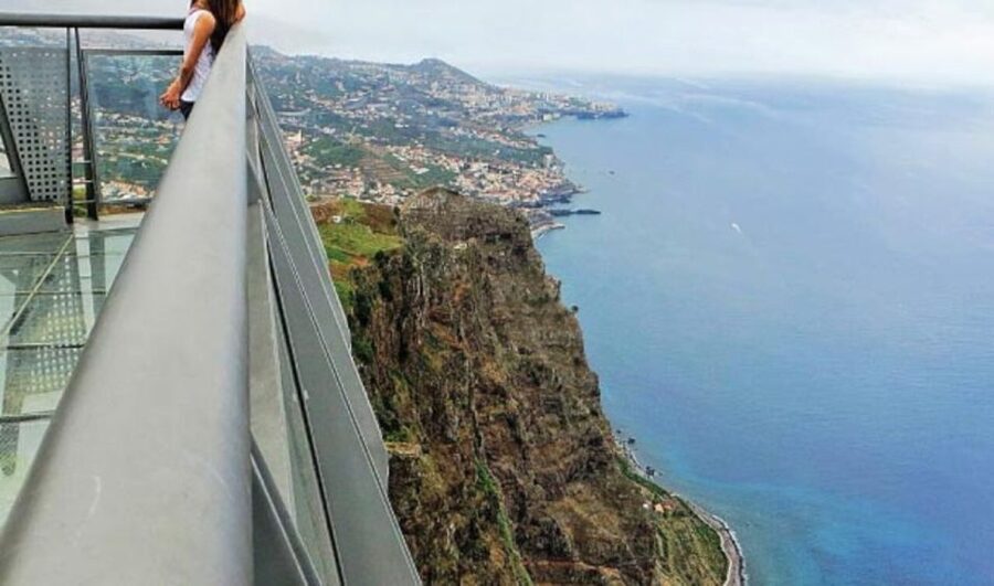 Câmara de Lobos/Sky Walk (Cabo Girão) : Private Tuk Tuk Tour - Key points at a glance