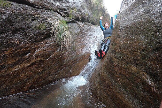 Canyoning in Madeira: Ribeira das Cales - Funchal Ecological Park - Safety instruction before the first rappel