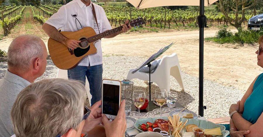 Carvoeiro/Portimão/Alvor: Wine Tour w/ Tasting, Tapas, Music - Four Algarve wines matched with four fresh tapas