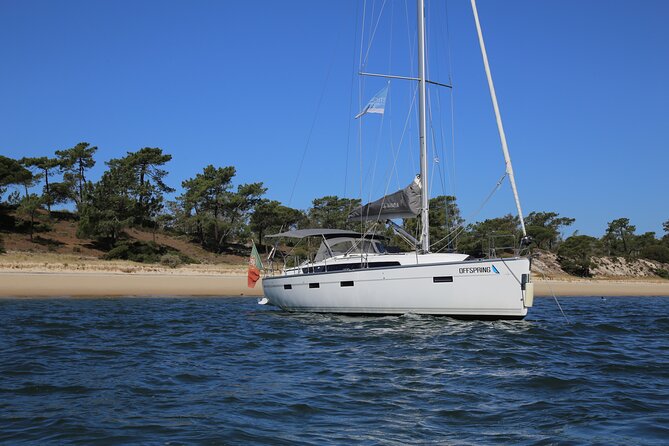 Cascais Private Sailing 2h Cruise with a drink - Why a private Cascais sailing makes sense