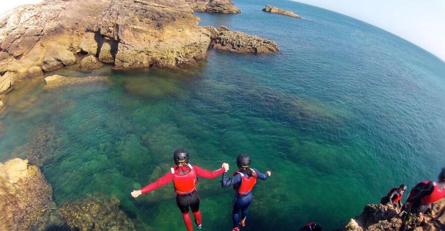 Coasteering Algarve: Cliff Jump, Swim & Climb in Sagres - Key points before you book