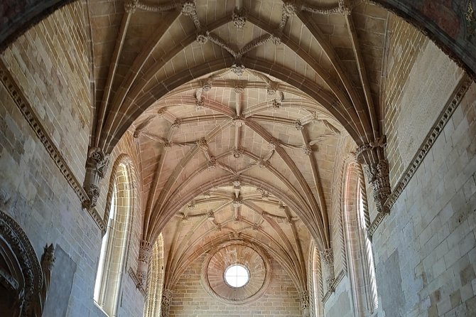 Convent of Christ Tour "Portugal in the Map" - Visit Tomar with a local guide! - Meeting in Tomar and getting oriented