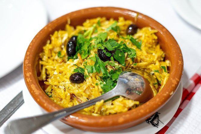 Devour Lisbon: The Ultimate Portuguese Food Tour - O Gaiteiro offers a proper Portuguese meal
