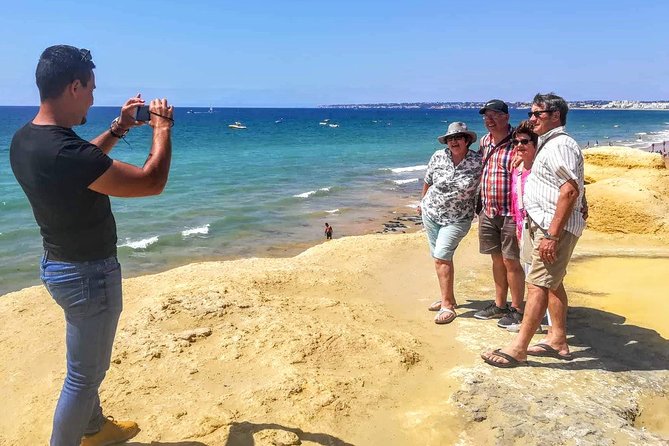 Discover Albufeira in a Tuk Tuk - What the guide adds