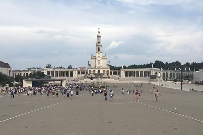 Divine Fátima Full Day Private Tour from Lisbon - The 8:00 a.m. departure from Lisbon