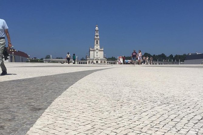 Divine Fátima Full Day Private Tour from Lisbon - The Chapel of Apparitions and the basilicas