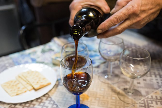 Douro Valley Small-Group Tour with Wine Tasting, Lunch and Boat - The second estate and the Port lesson
