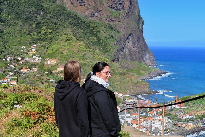 East 4x4 Santana & Peaks - Faial and Guindaste: short stops with big views