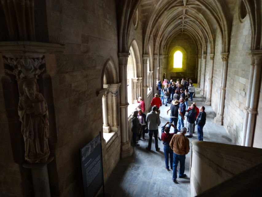 Évora: Private tour with entrance tickets to main monuments - Key points to know before you book