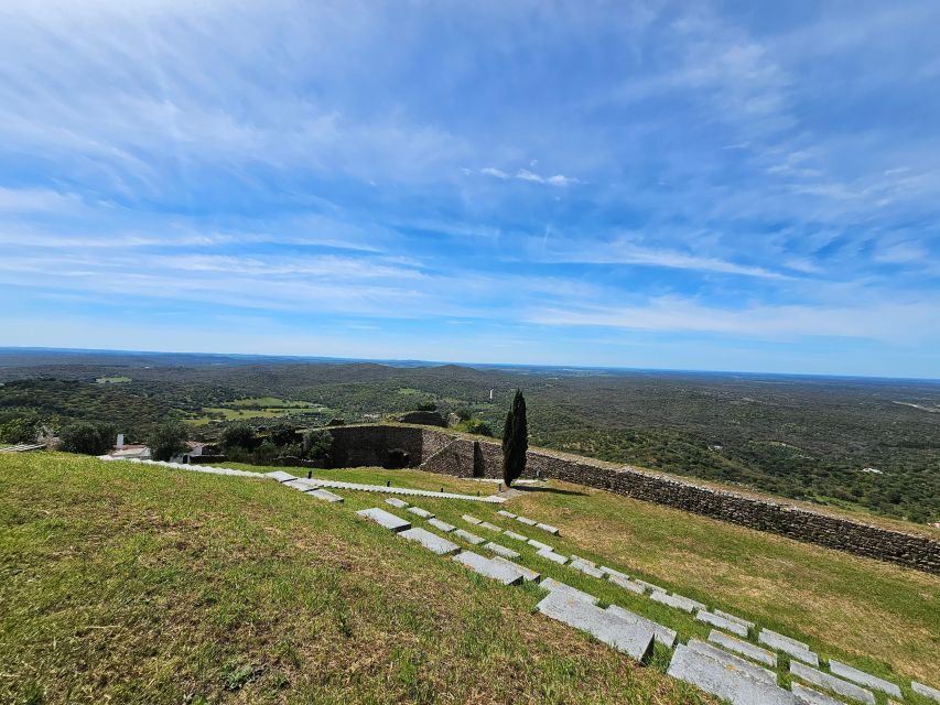 Évora (with Sé & Bones), Evoramonte & Arraiolos: From Lisbon - Who will get the most from this $86 tour
